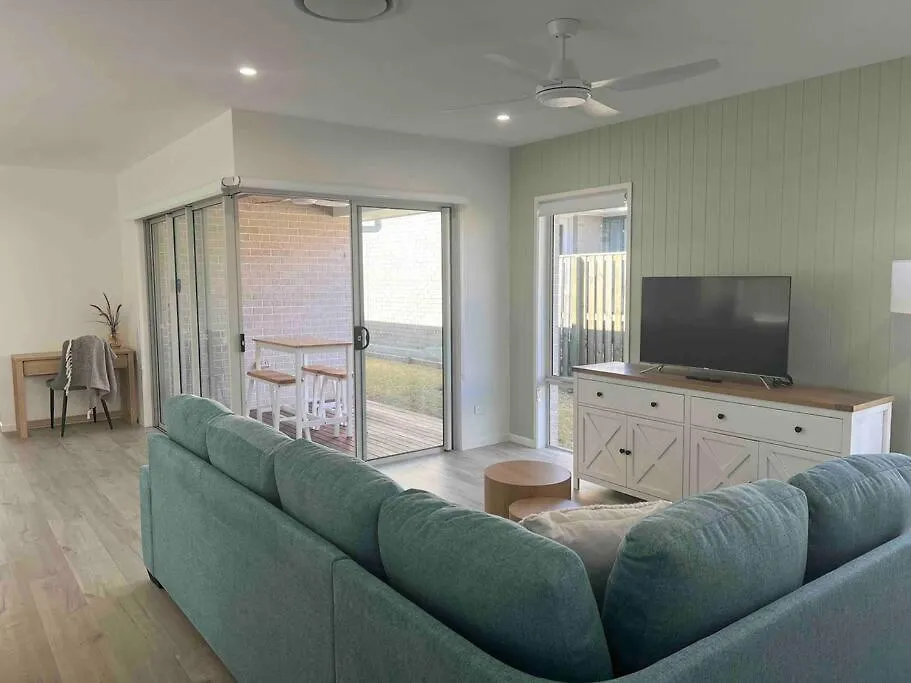 Modern Family Friendly Ipswich Home Bundamba Australia